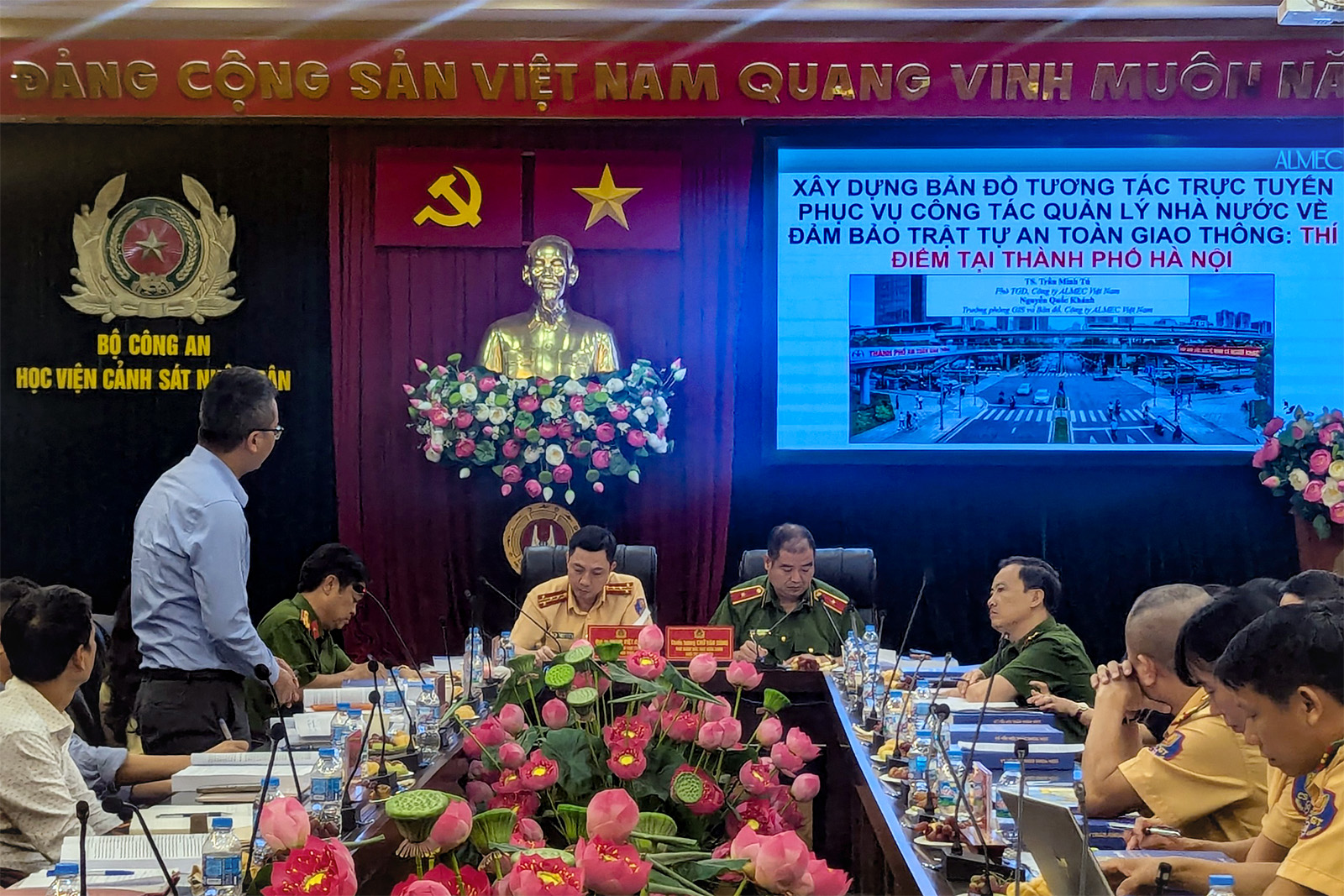 photo:presentation