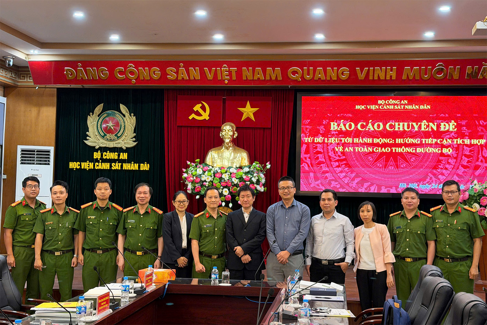 photo：Courtesy call